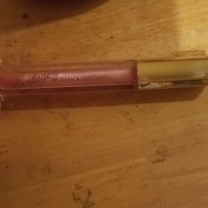 Lip gloss